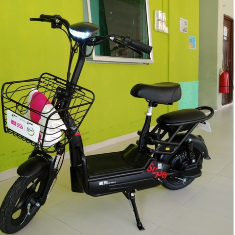 VELO SKUTER DEMASH {045W55}