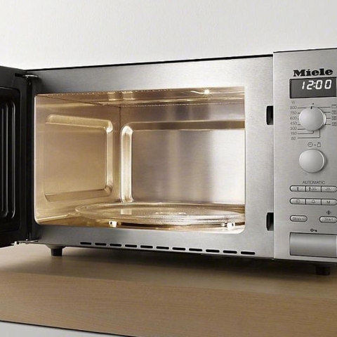 Mikroto'lqinli pech PREMIER 20MWKS2	